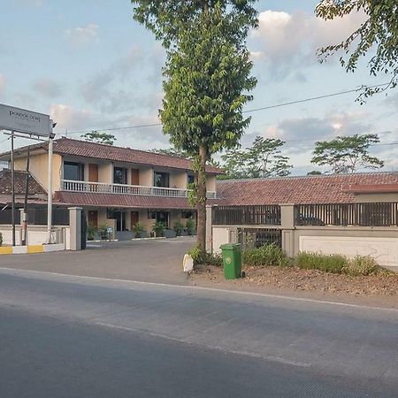 RedDoorz near Alun Alun Subang Otel Dış mekan fotoğraf